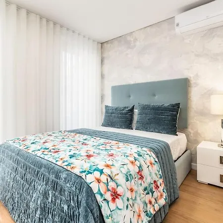 Апартаменты Sweet Dreams In Touristic Center Авейру